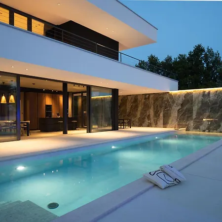 Beautiful She Luxury With View In Groznjan Villa Boskari