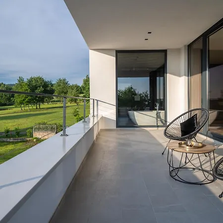 Beautiful She Luxury With View In Groznjan Villa *