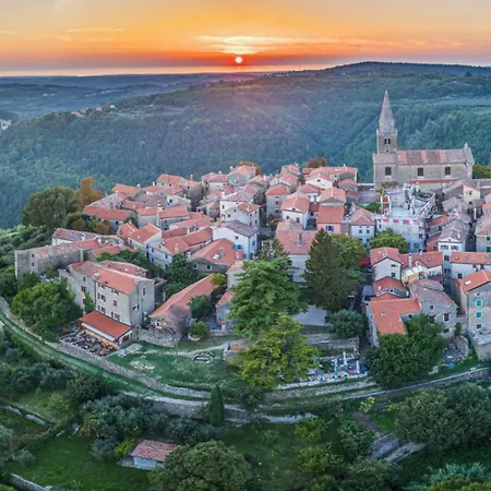 فيلة Beautiful She Luxury With View In Groznjan Sterna