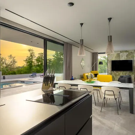 Beautiful She Luxury With View In Groznjan * Sterna