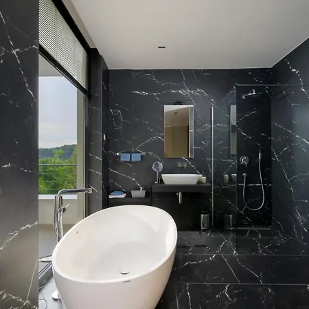 فيلة Beautiful She Luxury With View In Groznjan