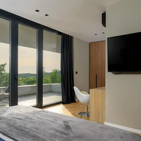 Beautiful She Luxury With View In Groznjan * Sterna