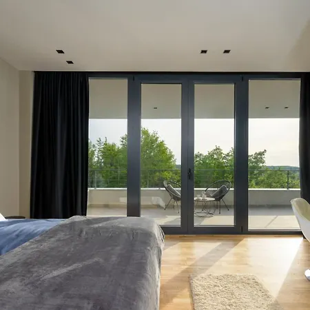 Beautiful She Luxury With View In Groznjan