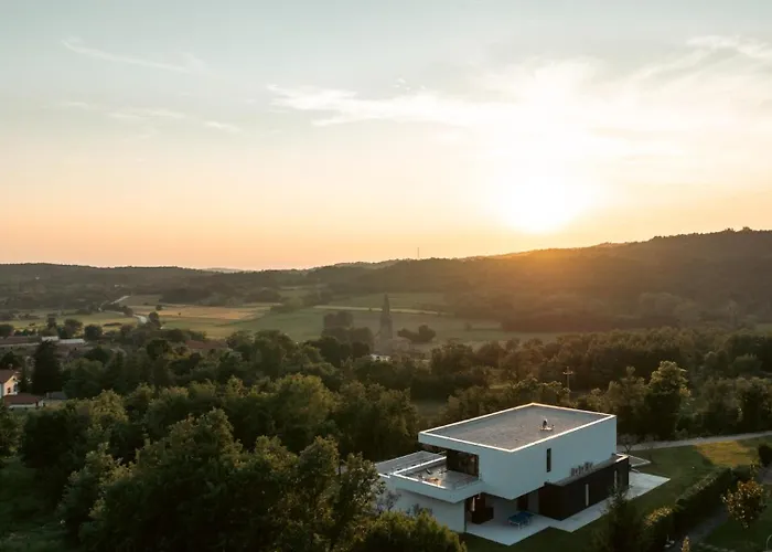 Beautiful She Luxury With View In Groznjan Villa