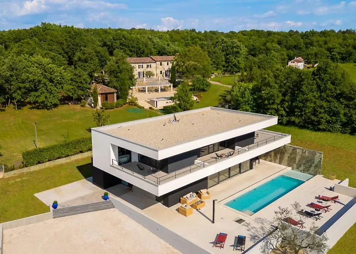 Beautiful She Luxury With View In Groznjan Sterna