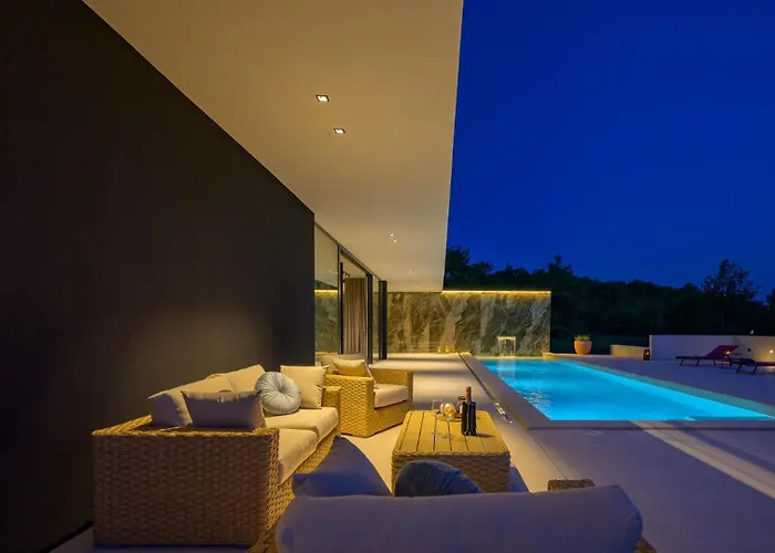 Beautiful She Luxury With View In Groznjan Sterna