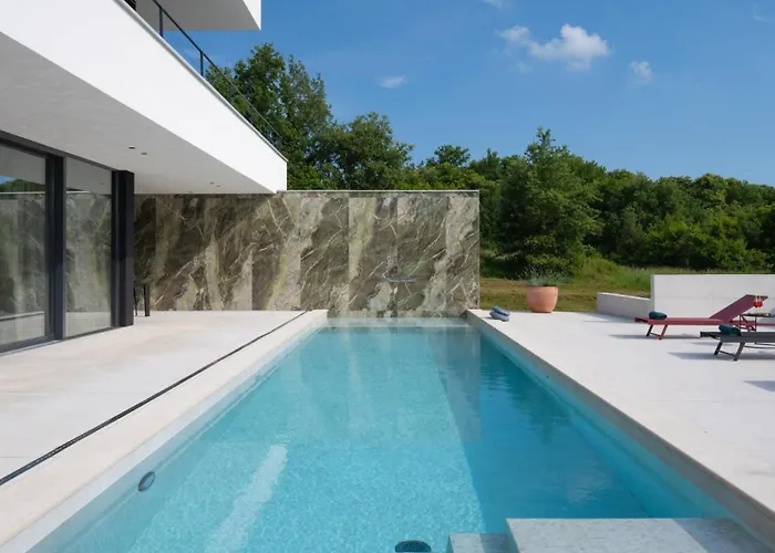 Beautiful She Luxury With View In Groznjan Sterna