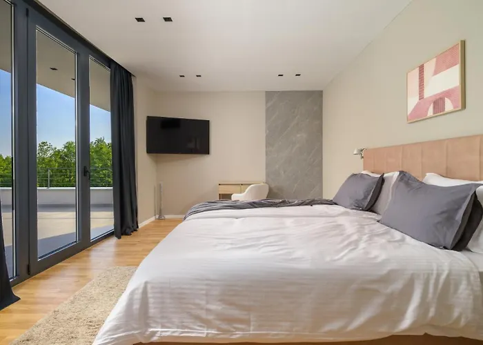 Beautiful She Luxury With View In Groznjan Sterna