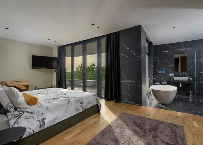 Beautiful She Luxury With View In Groznjan *