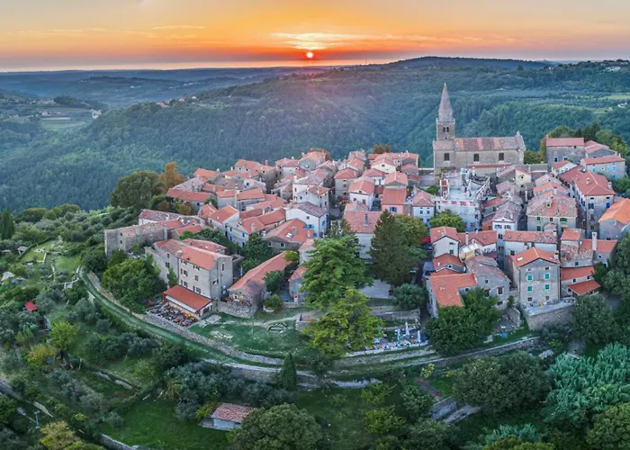 Villa Beautiful She Luxury With View In Groznjan Sterna